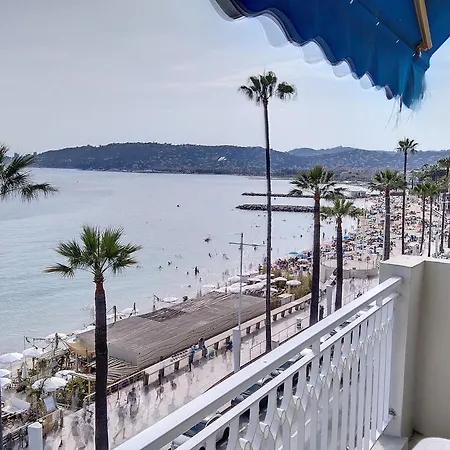 De La Appartement *